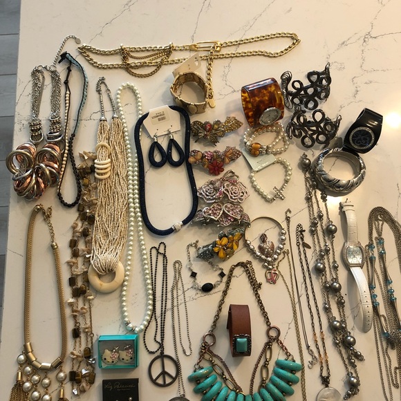 35 pc. Collection new fashion jewelry. - Picture 6 of 7